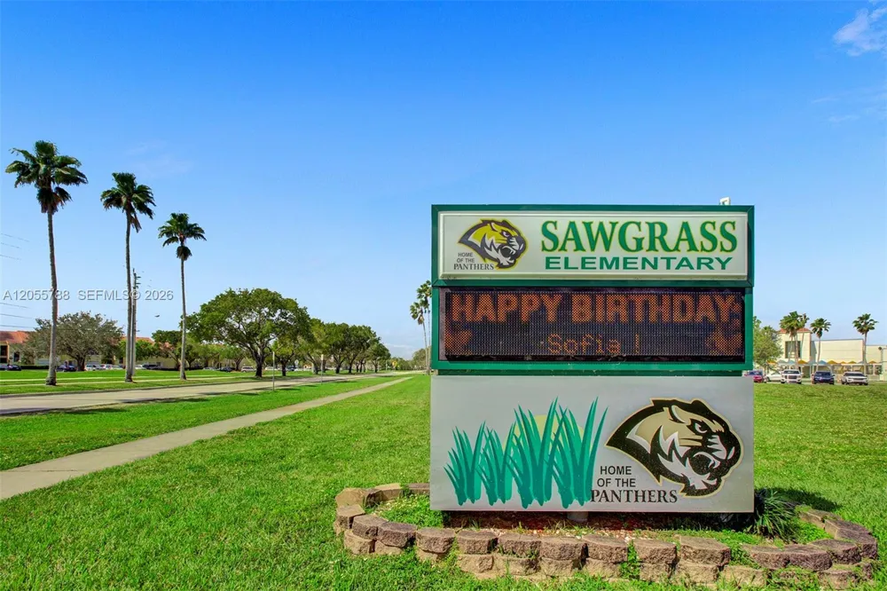 12471 NW 3 St #D2 Plantation, FL 33325
