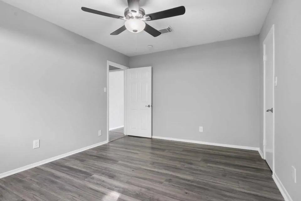1853 El Mar Lane Seabrook, TX 77586