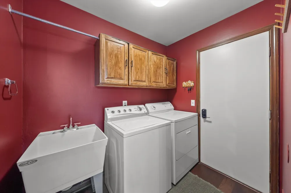 25872 Hunt Club Boulevard Farmington, MI 48335