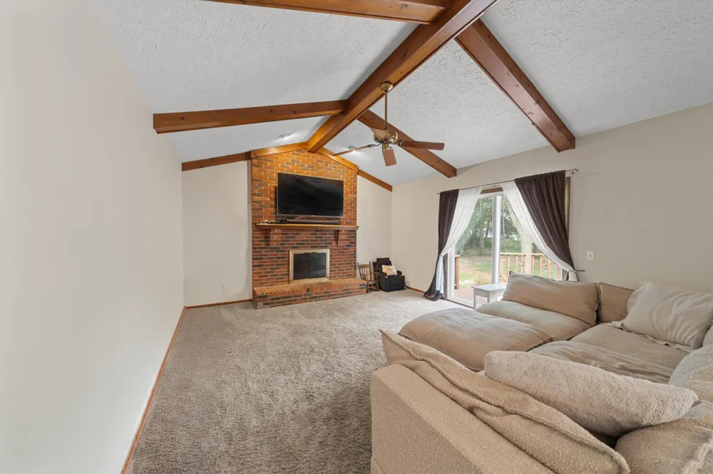 25872 Hunt Club Boulevard Farmington, MI 48335