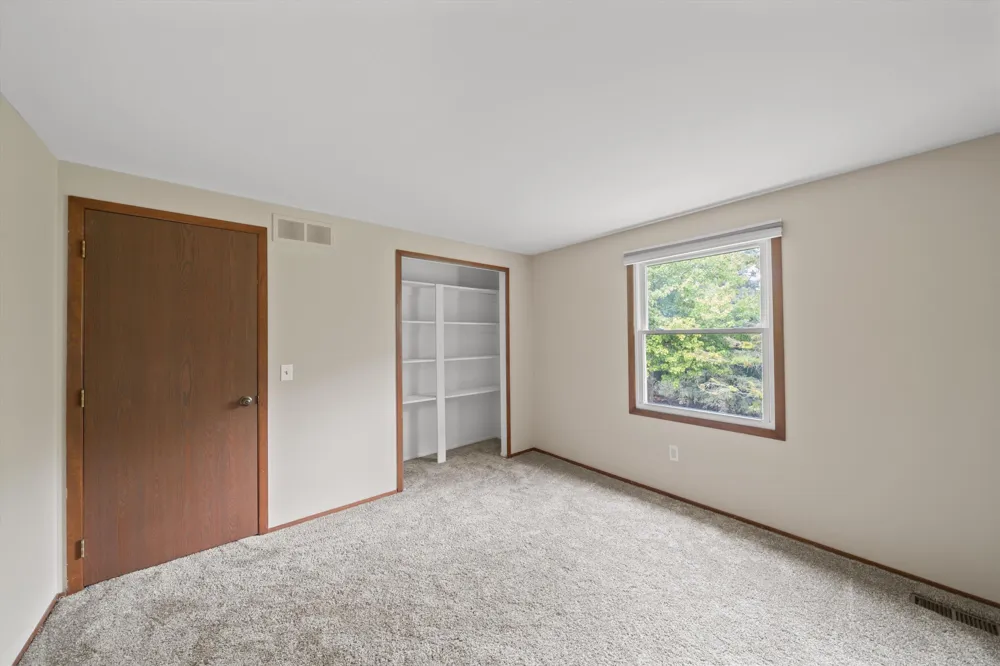 25872 Hunt Club Boulevard Farmington, MI 48335