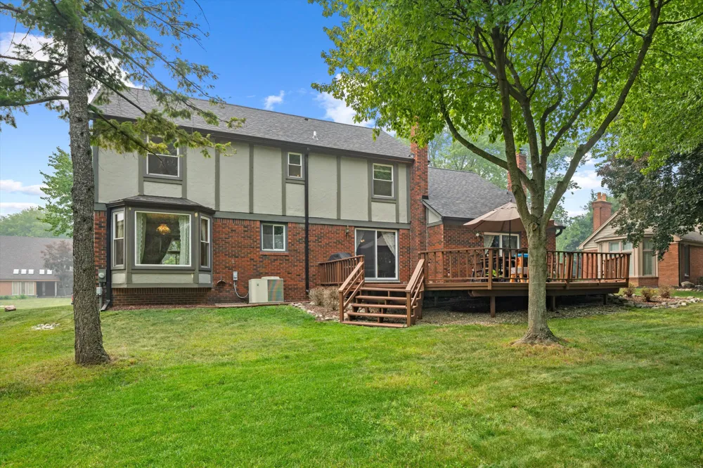 25872 Hunt Club Boulevard Farmington, MI 48335