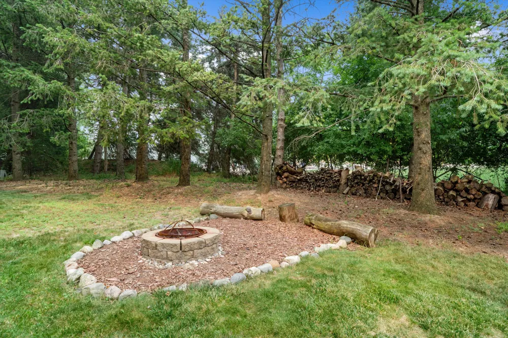 25872 Hunt Club Boulevard Farmington, MI 48335