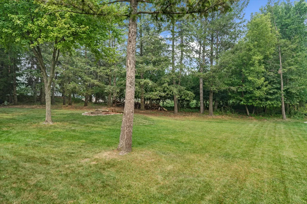 25872 Hunt Club Boulevard Farmington, MI 48335