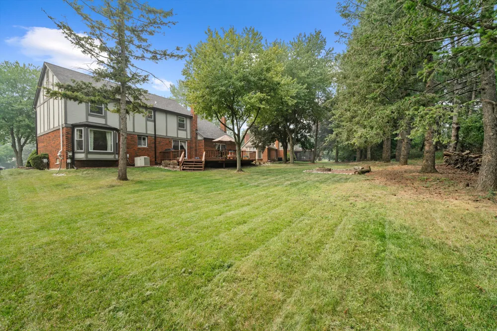 25872 Hunt Club Boulevard Farmington, MI 48335