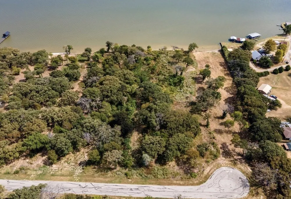 8967 Southern Shore Court Kemp, TX 75143