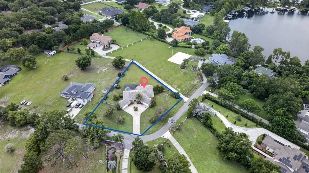 9427 EDDINGS ROAD Odessa, FL 33556