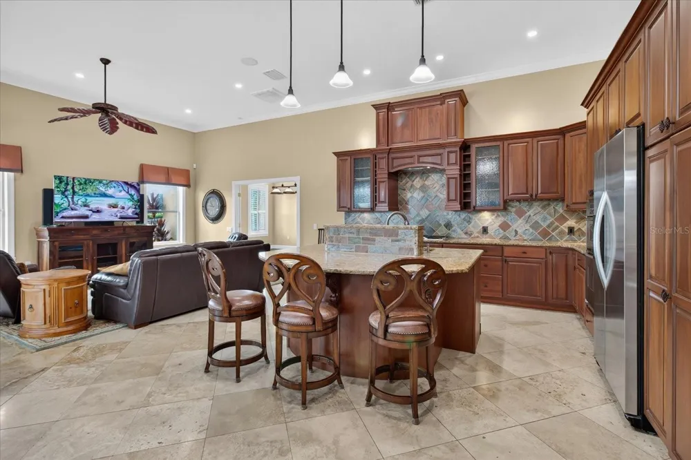 9427 EDDINGS ROAD Odessa, FL 33556