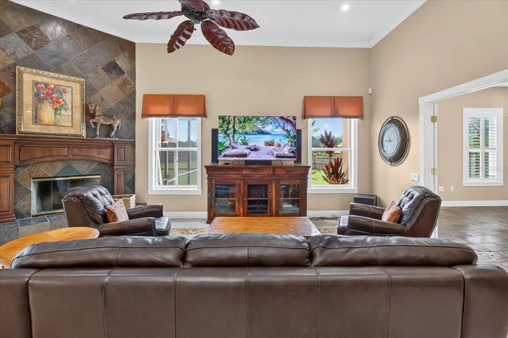 9427 EDDINGS ROAD Odessa, FL 33556