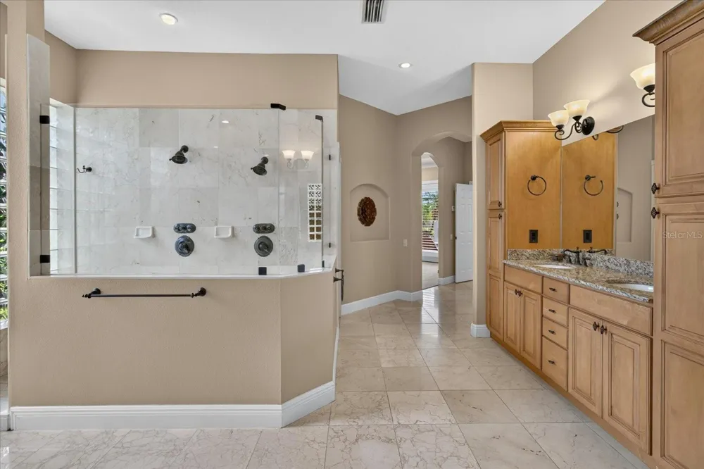 9427 EDDINGS ROAD Odessa, FL 33556