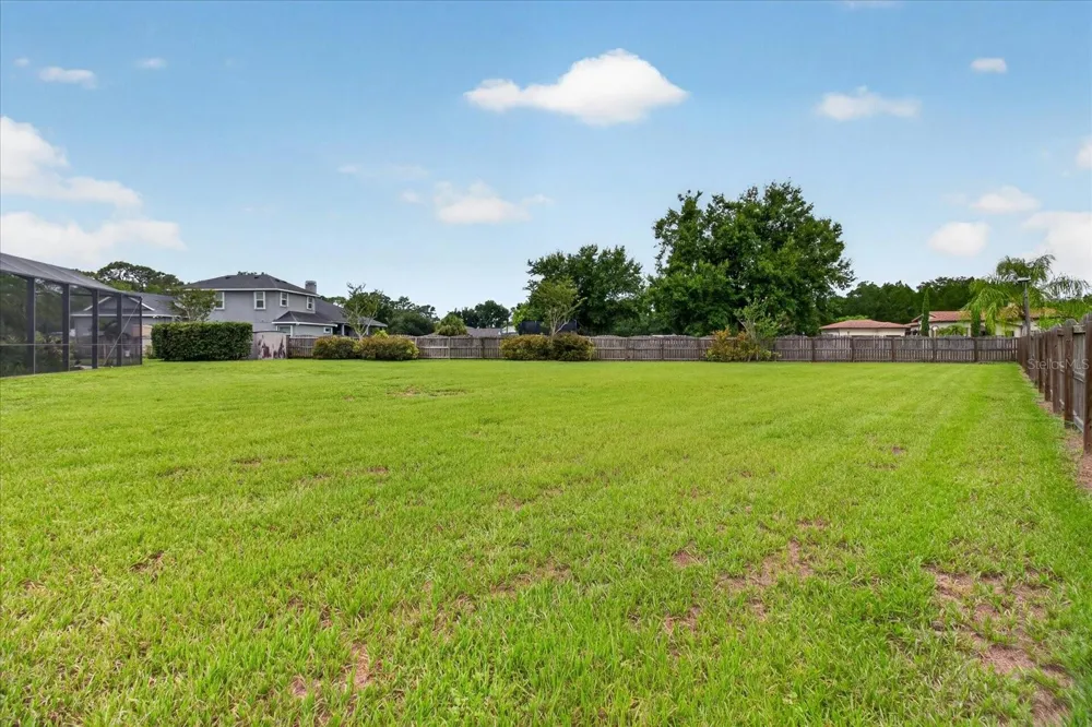 9427 EDDINGS ROAD Odessa, FL 33556