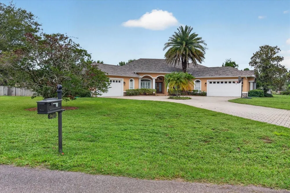 9427 EDDINGS ROAD Odessa, FL 33556