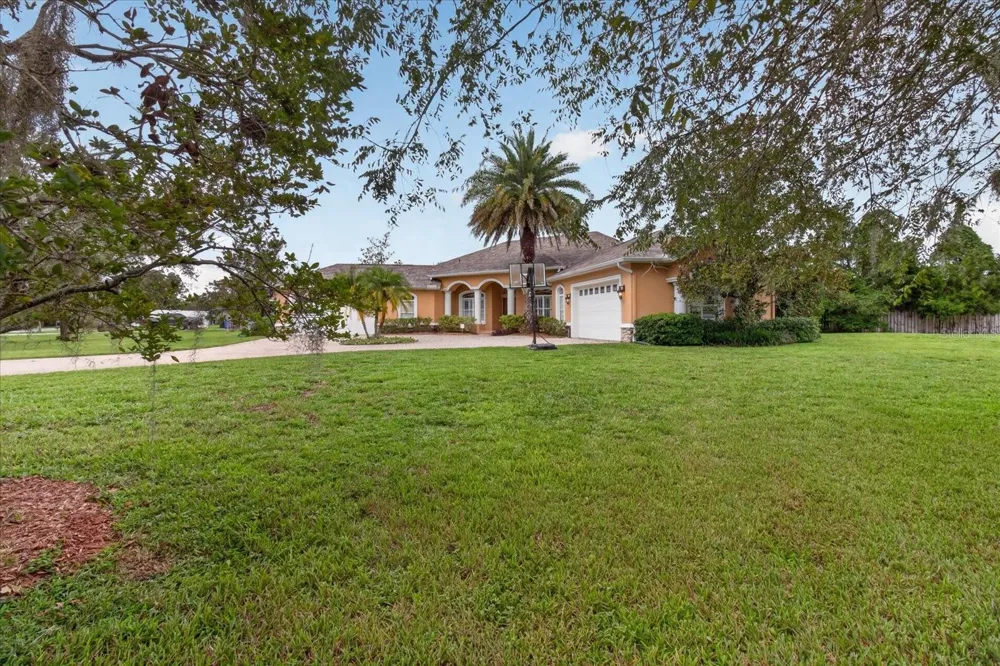 9427 EDDINGS ROAD Odessa, FL 33556