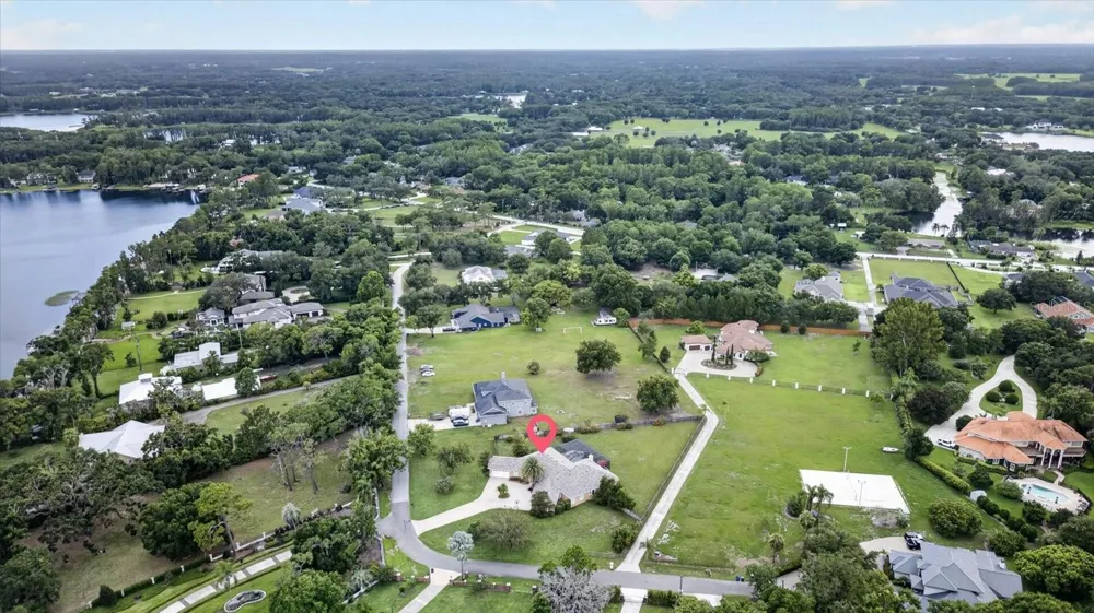9427 EDDINGS ROAD Odessa, FL 33556