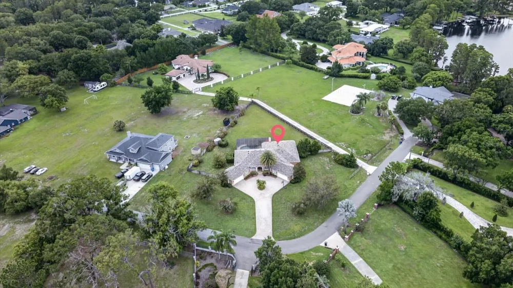 9427 EDDINGS ROAD Odessa, FL 33556