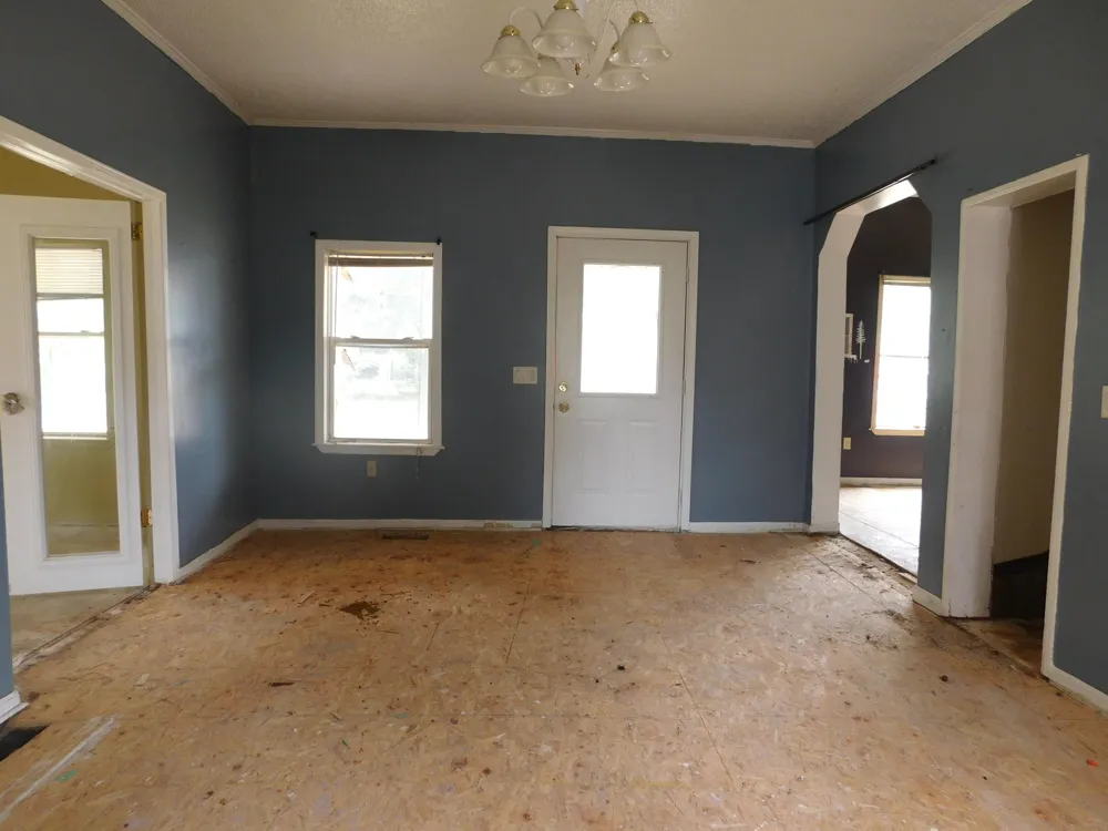 700 8th Street Three Rivers, MI 49093