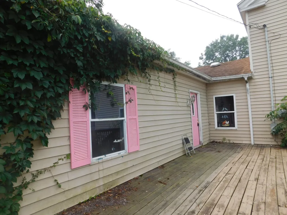 700 8th Street Three Rivers, MI 49093