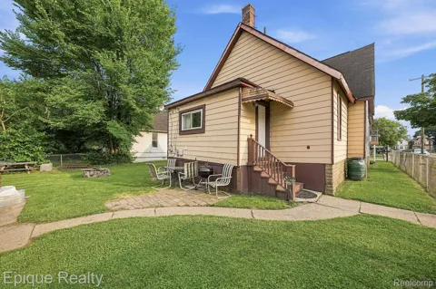 75 E Cicotte Street