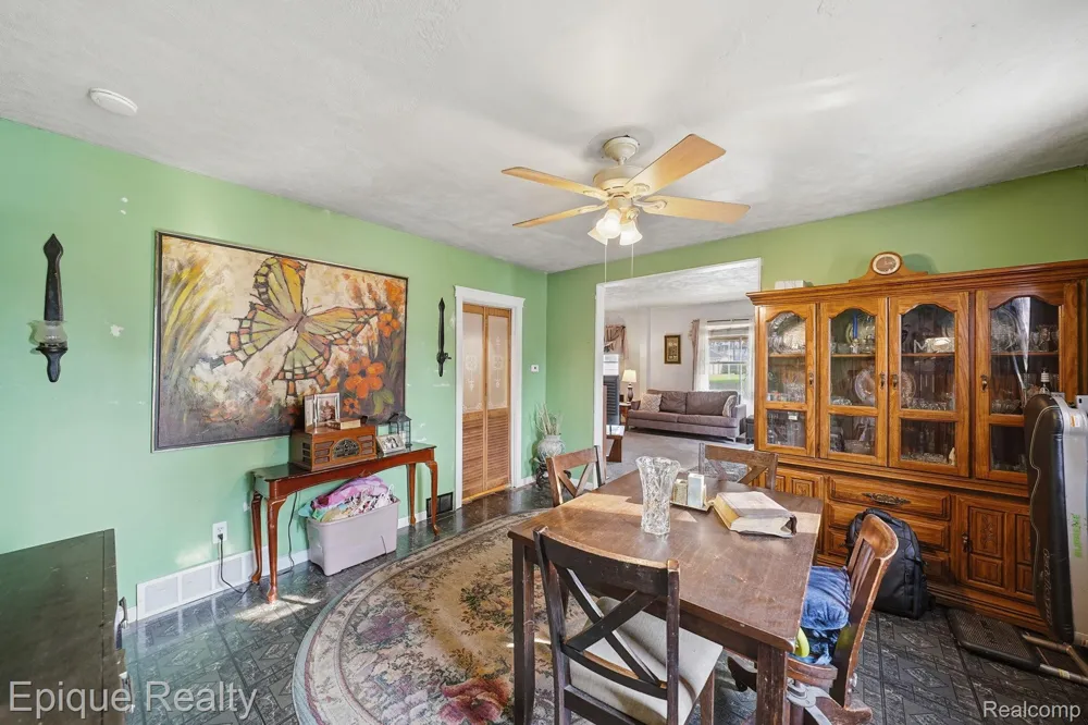 75 E Cicotte Street River Rouge City, MI 48218