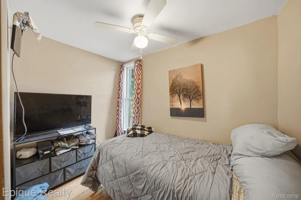 75 E Cicotte Street River Rouge City, MI 48218