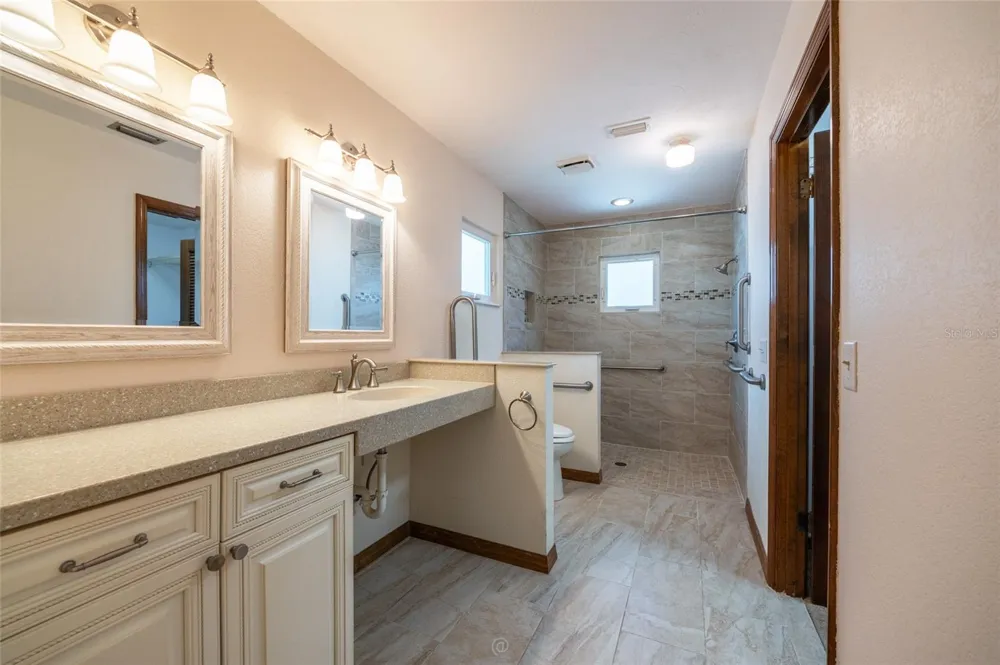120 GULL CIRCLE Daytona Beach, FL 32119