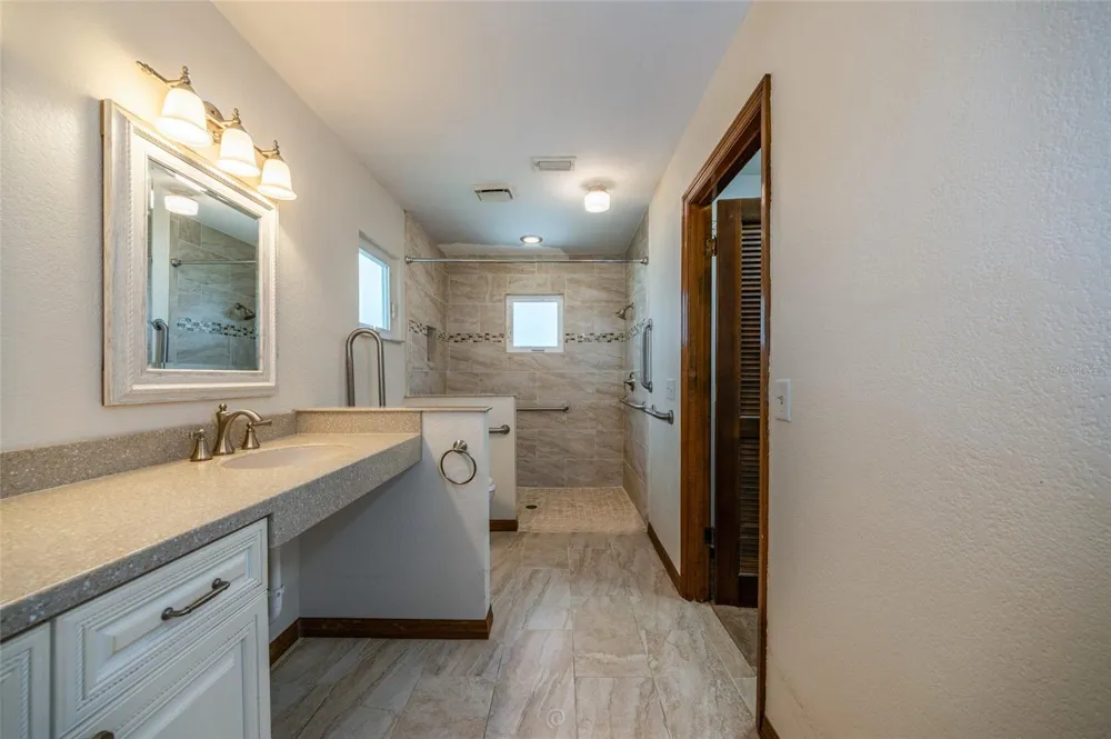 120 GULL CIRCLE Daytona Beach, FL 32119