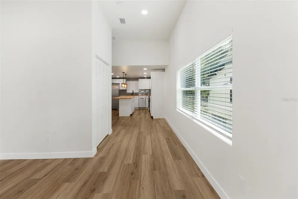 2329 W BEACH STREET Tampa, FL 33607