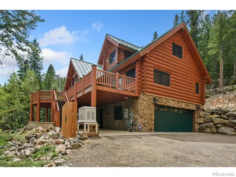 1490 Hummingbird Drive
