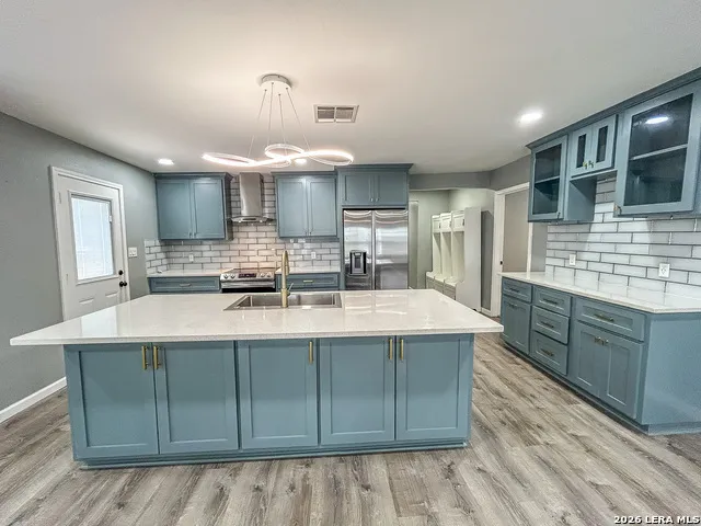 905 E Corpus Christi Beeville, TX 78102