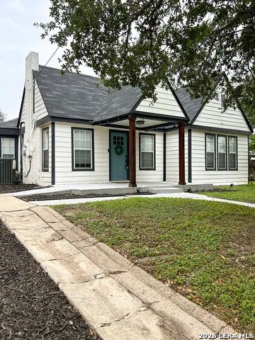 905 E Corpus Christi Beeville, TX 78102