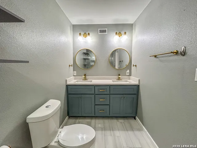 905 E Corpus Christi Beeville, TX 78102