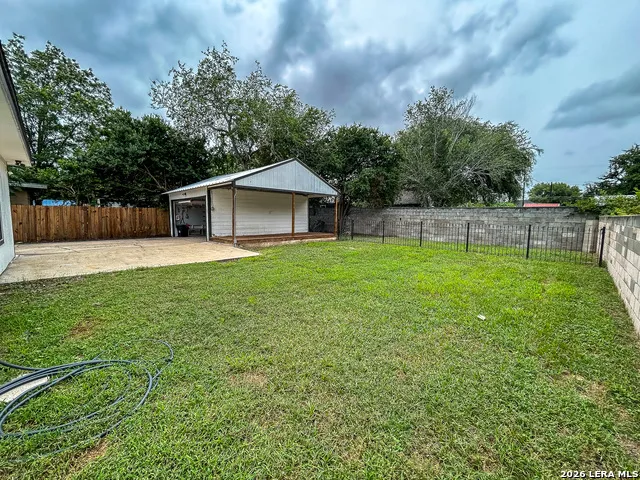 905 E Corpus Christi Beeville, TX 78102