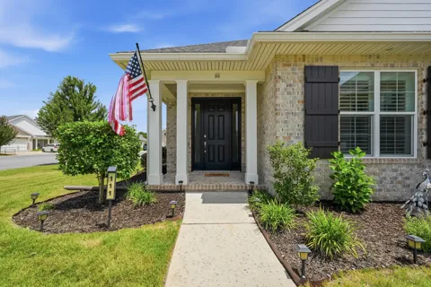 111 Hornet Lane
