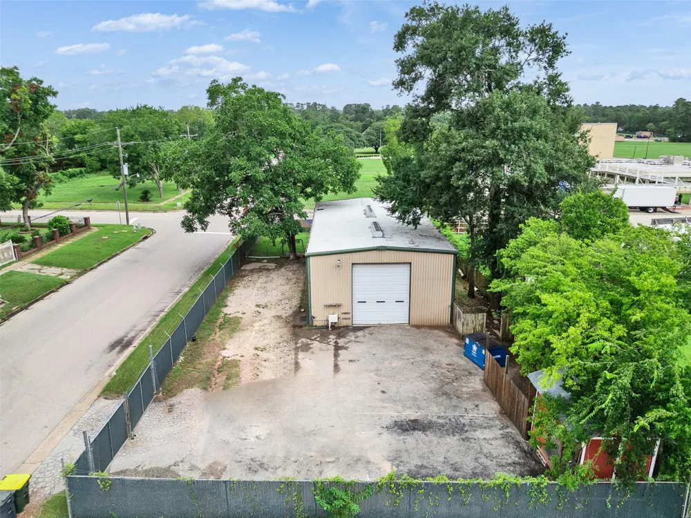 301 Murray Street Conroe, TX 77301