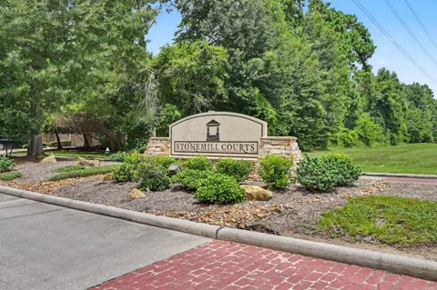 73 Scarlet Woods Court