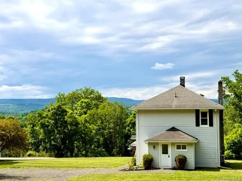 40 Highland Avenue