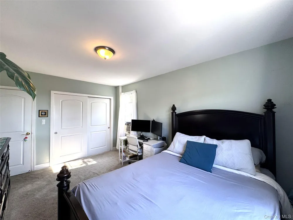 141-02 78th Road #3K Flushing, NY 11367