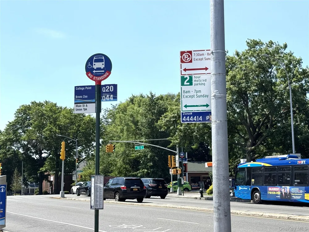 141-02 78th Road #3K Flushing, NY 11367