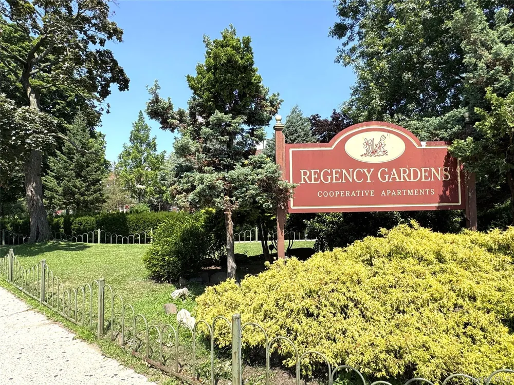 141-02 78th Road #3K Flushing, NY 11367