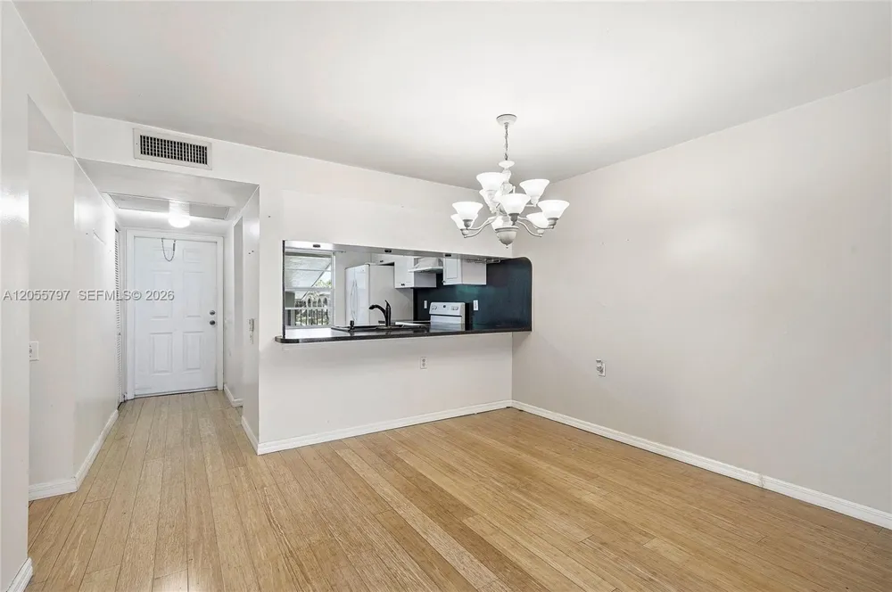 1105 Bahama Bnd #F2 Coconut Creek, FL 33066