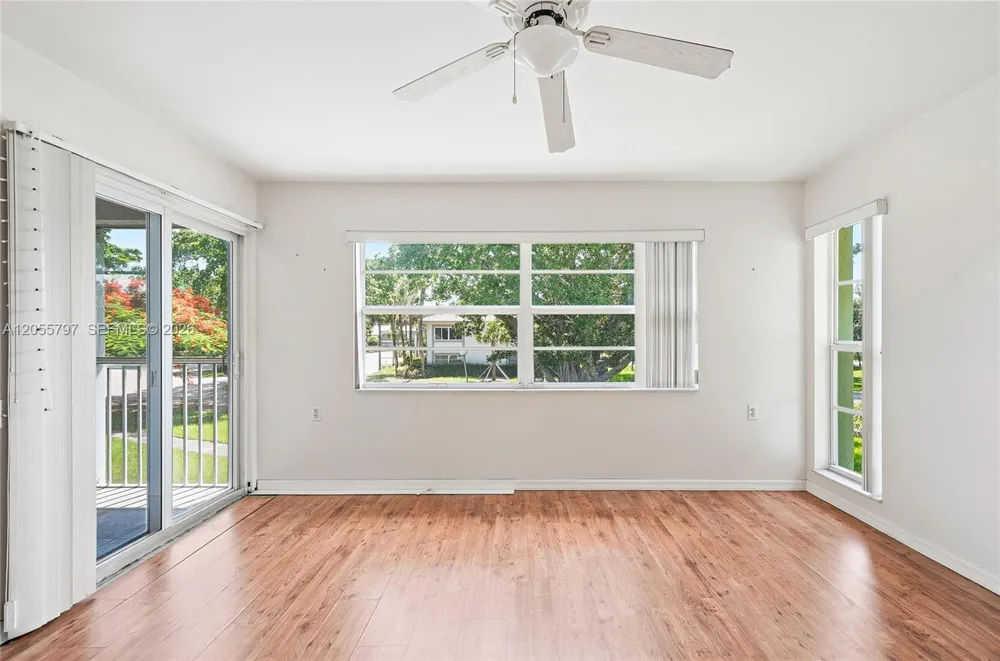 1105 Bahama Bnd #F2 Coconut Creek, FL 33066