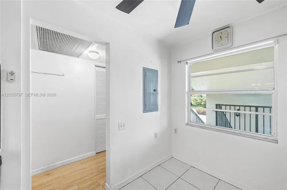 1105 Bahama Bnd #F2 Coconut Creek, FL 33066