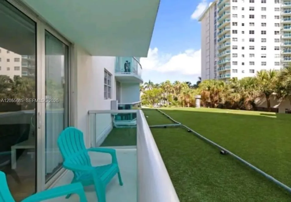 3901 S Ocean Dr #2Z Hollywood, FL 33019