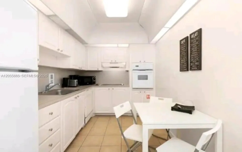 3901 S Ocean Dr #2Z Hollywood, FL 33019