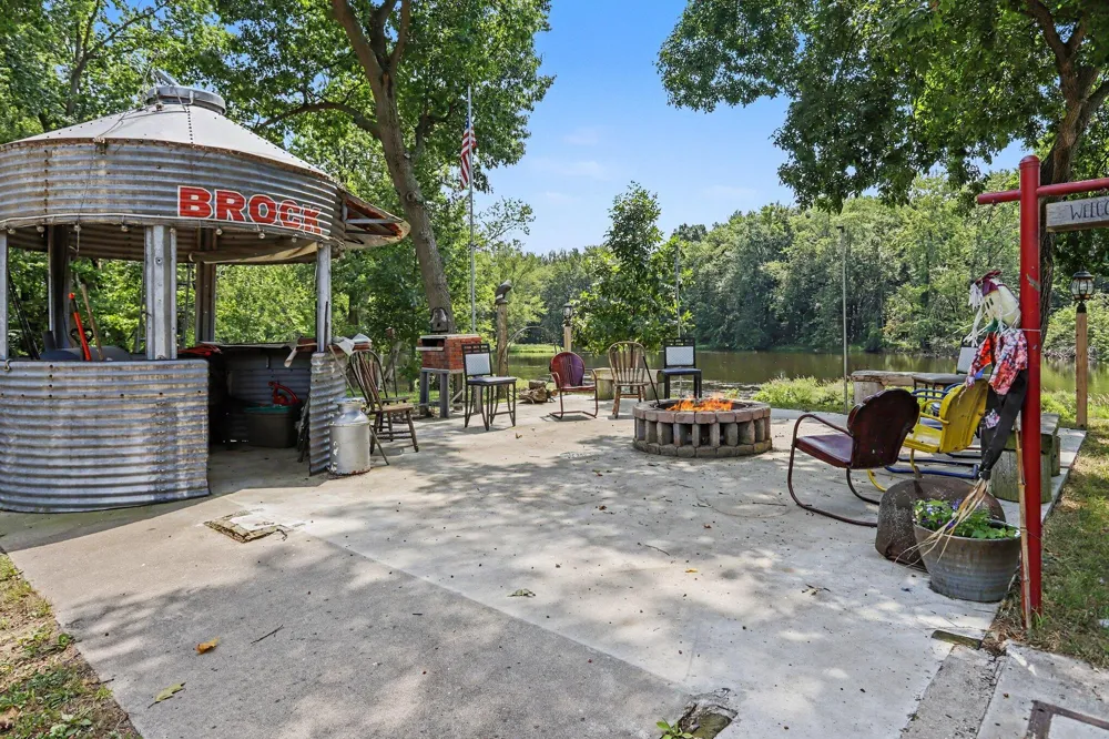 27797 M-60 Mendon, MI 49072