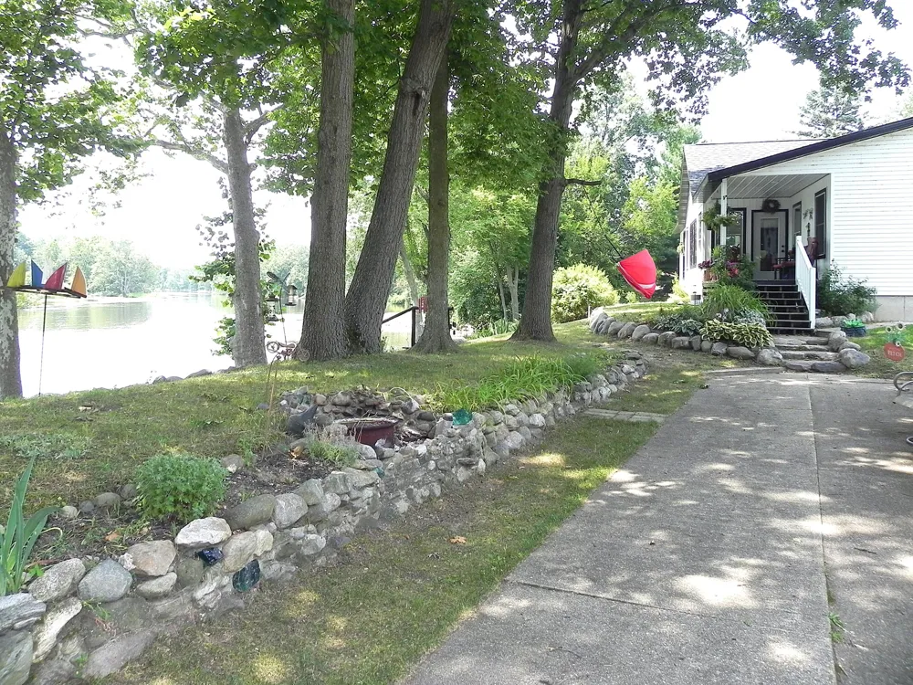 27797 M-60 Mendon, MI 49072