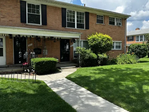 3213 Benjamin Avenue #3