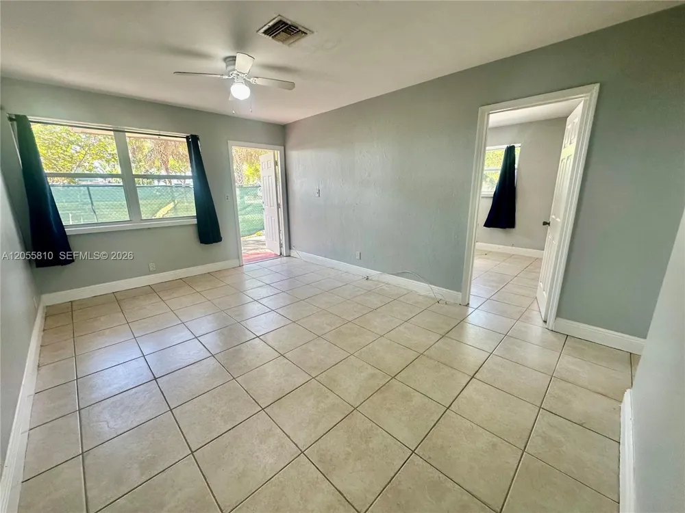 2110 Washington Ave #2110 Opa-Locka, FL 33054