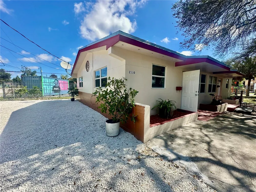 2110 Washington Ave #2110 Opa-Locka, FL 33054