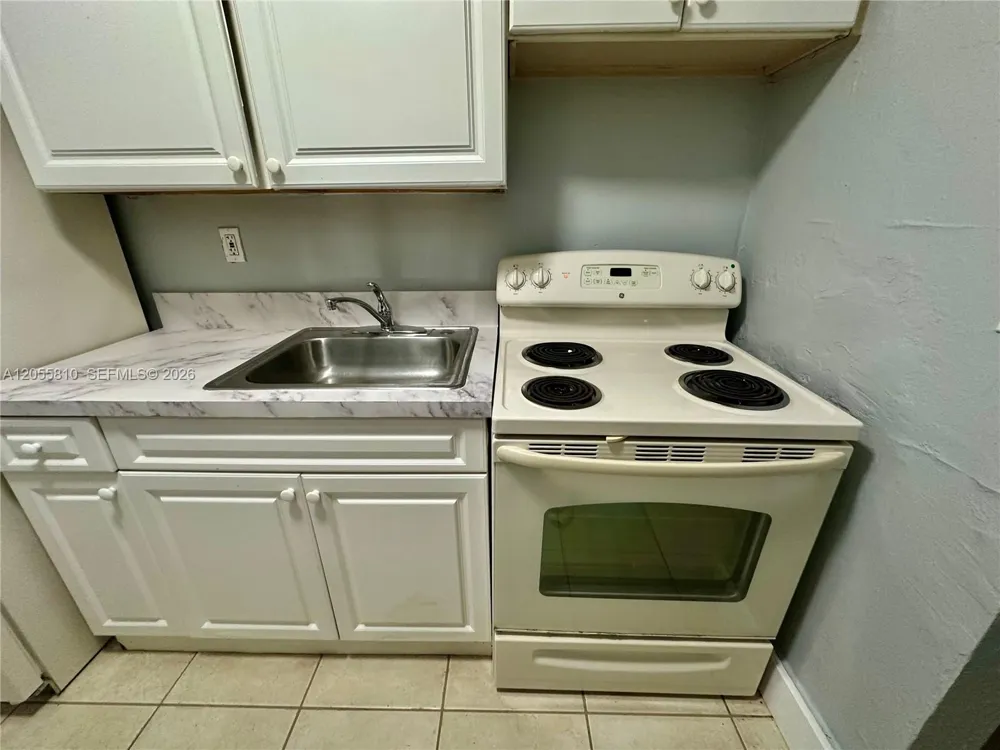 2110 Washington Ave #2110 Opa-Locka, FL 33054